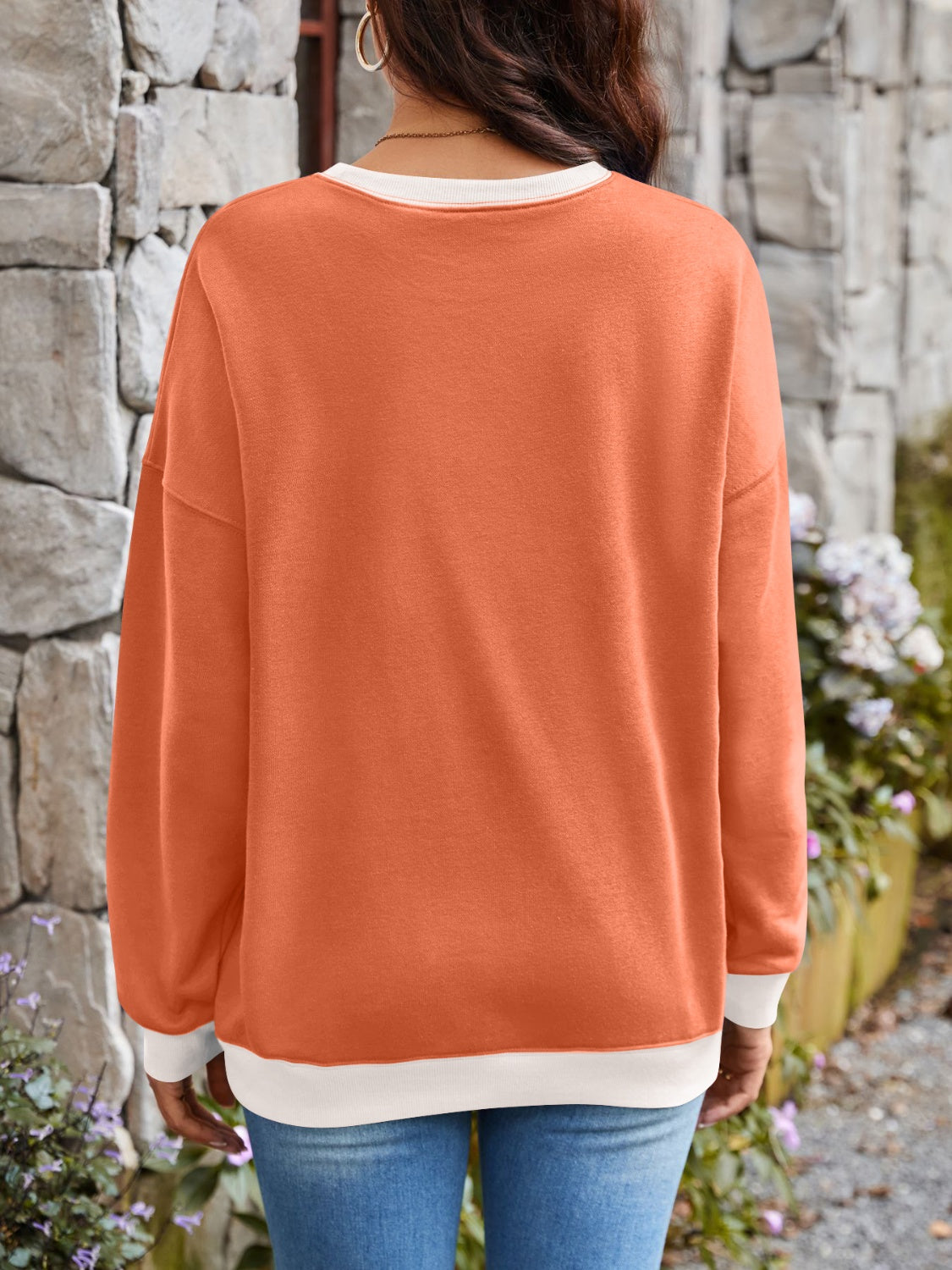 Lovelet Contrast Round Neck Long Sleeve Sweatshirt - EkaVibe