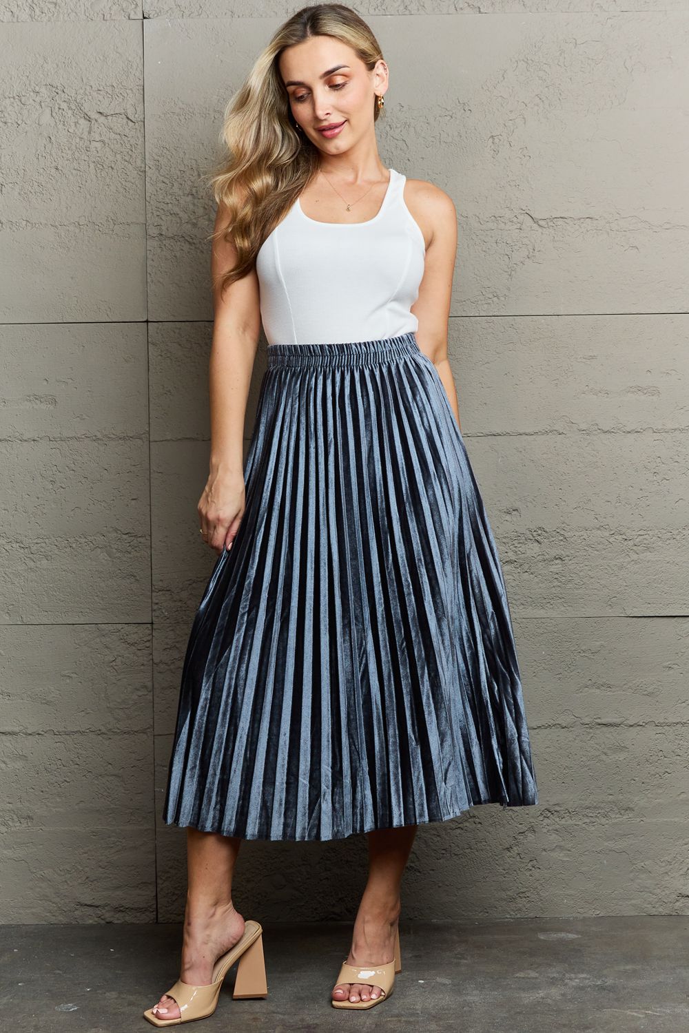 Ninexis Accordion Pleated Flowy Midi Skirt - EkaVibe