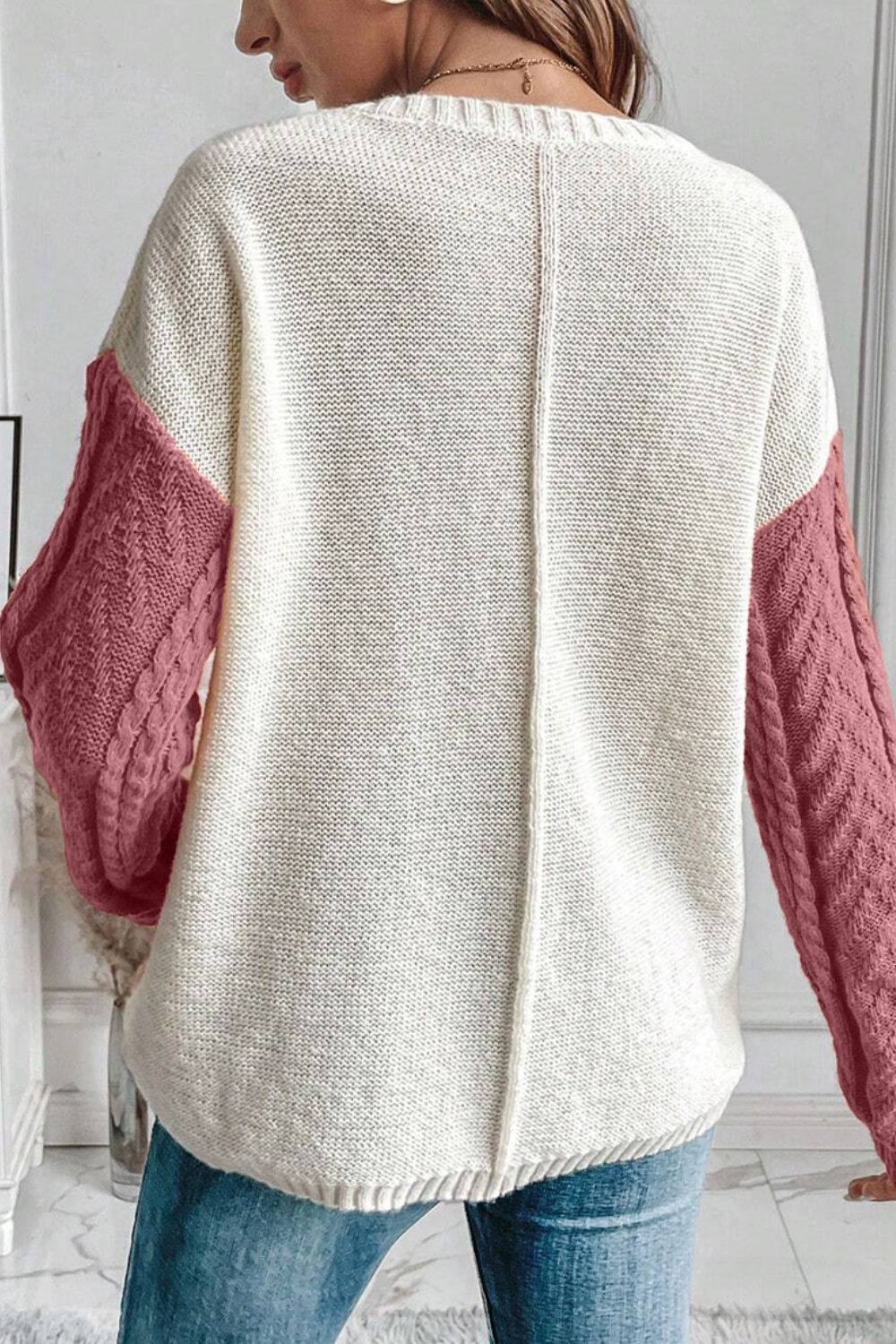 Color Block Round Neck Long Sleeve Sweater - EkaVibe