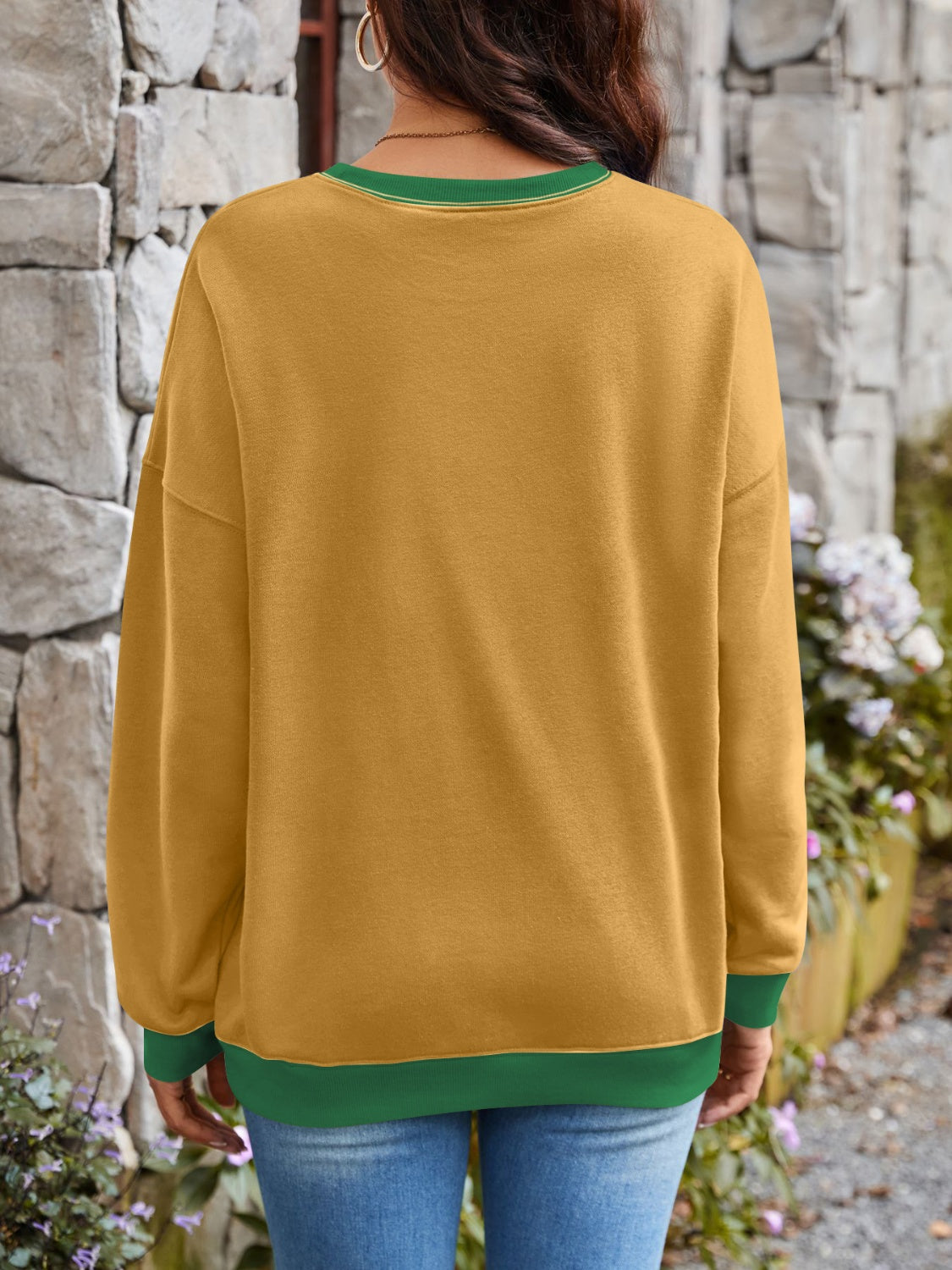 Lovelet Contrast Round Neck Long Sleeve Sweatshirt - EkaVibe