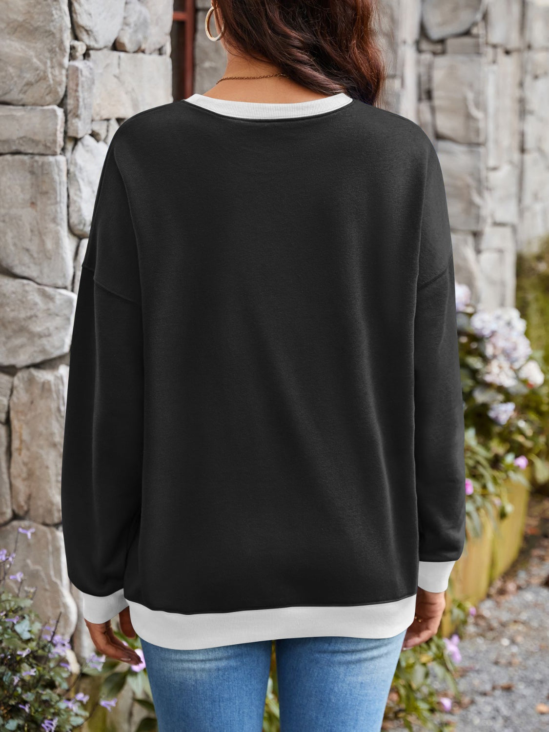 Lovelet Contrast Round Neck Long Sleeve Sweatshirt - EkaVibe