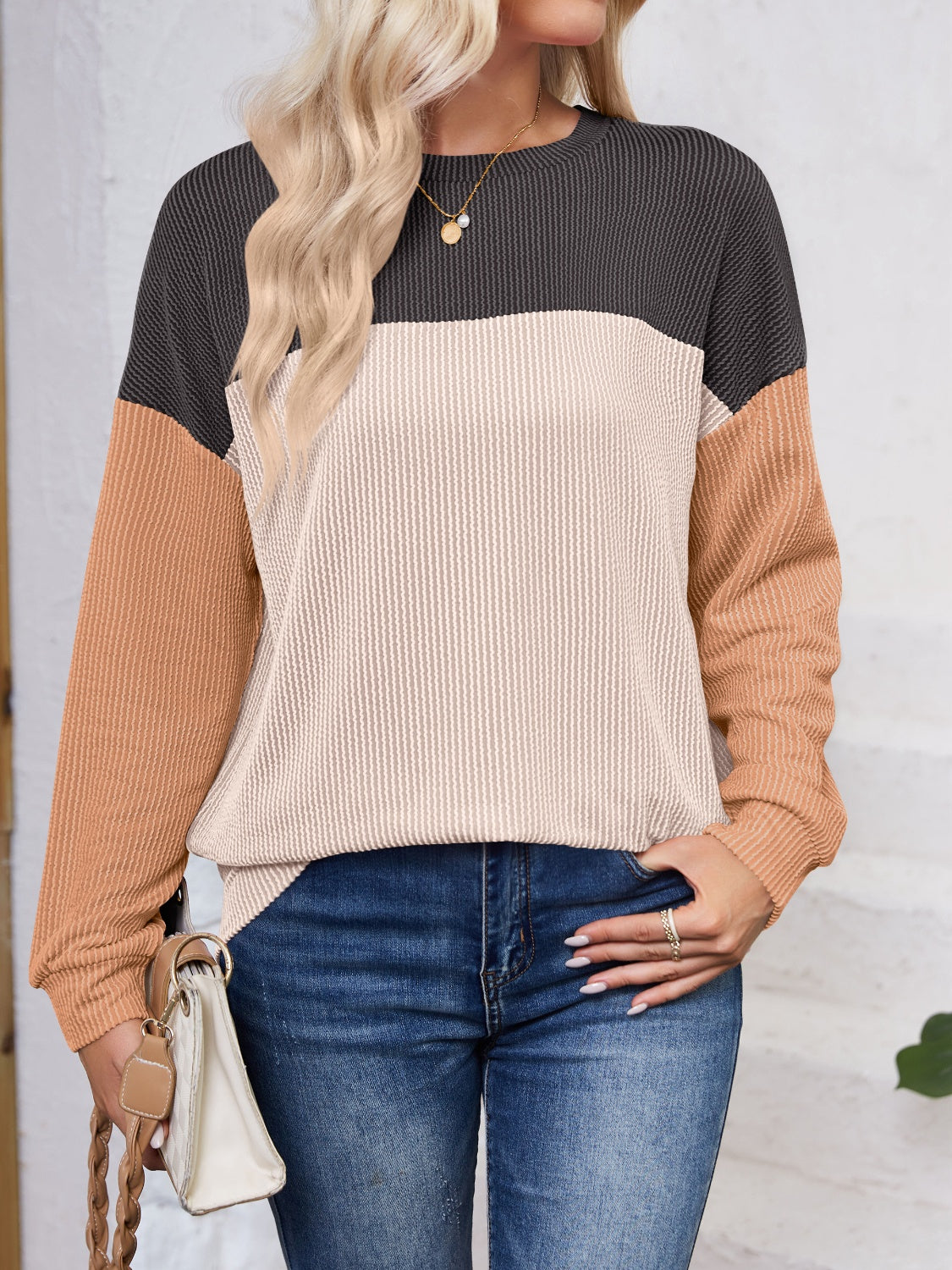 Lovelet Color Block Round Neck Long Sleeve Sweatshirt - EkaVibe