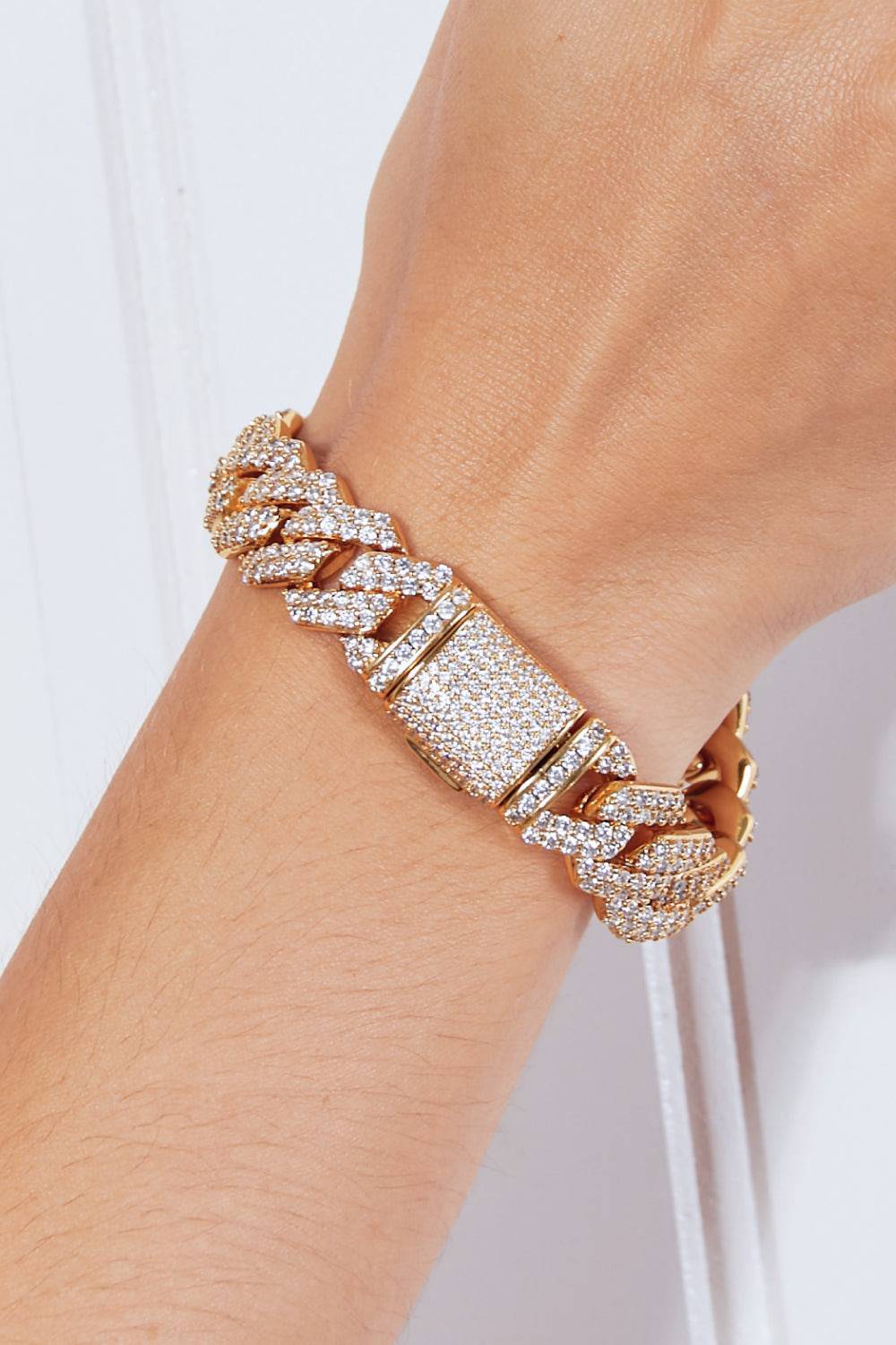 Alloy Inlaid Zircon Bracelet - EkaVibe